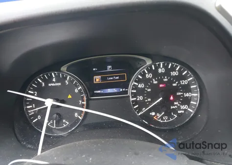 2017 Nissan Pathfinder Platinum из США, поврежденный, VIN 5N1DR2MN4HC686641